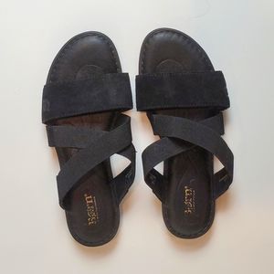 Born Black Sandals Size 8